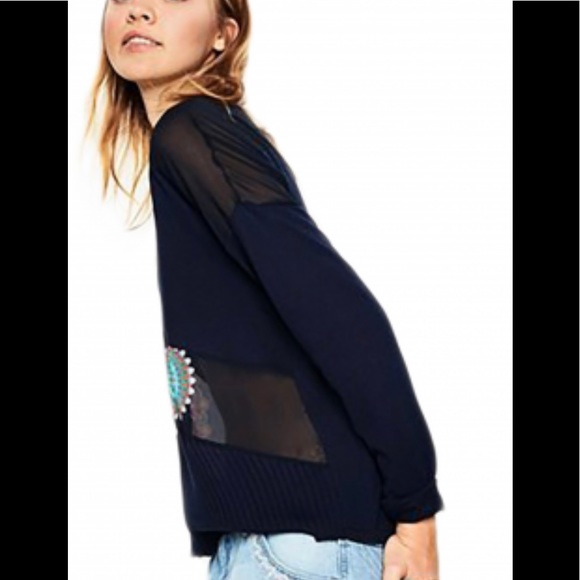 New! Desigual Beautiful navy with chiffon panel knit blouse s - Picture 5 of 14